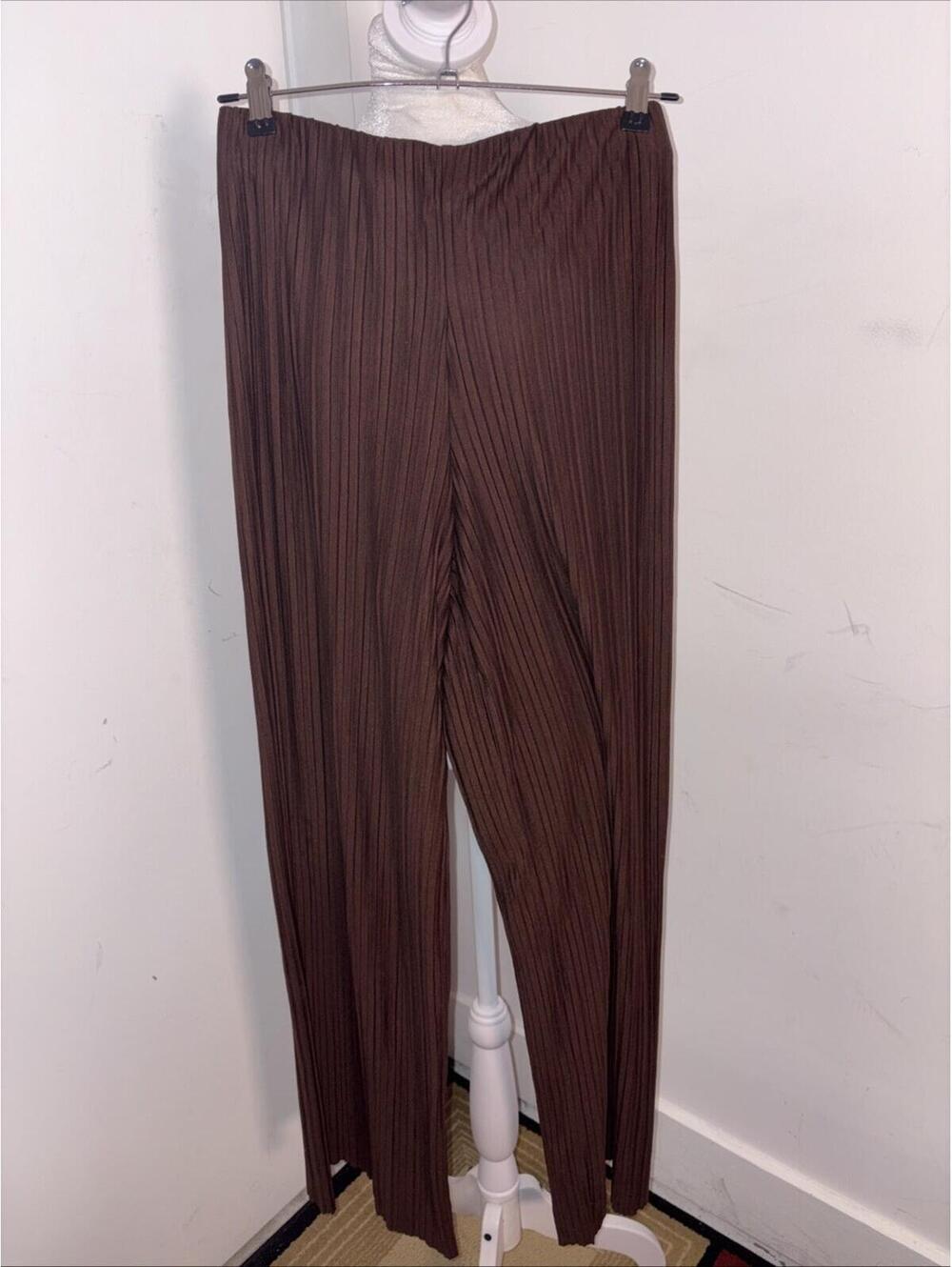 Ming Medium Brown Pleats Wide Leg Pull On Elastic Waist W29” L33.5”